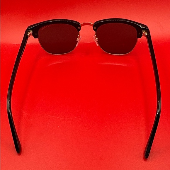 Tom Ford TF248 Sunglasses with case main image 9